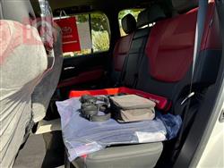 تۆیۆتا لاند کروزەر